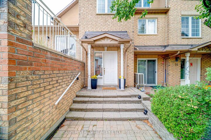 Property Photo: 10 Cox Boulevard 27 ON L3R 4G2