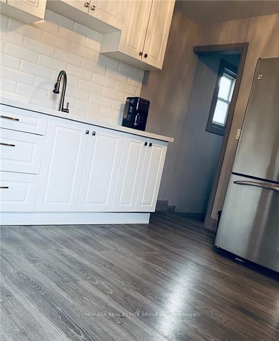 Property Photo: 22 Alice Street ON L8H 4R1