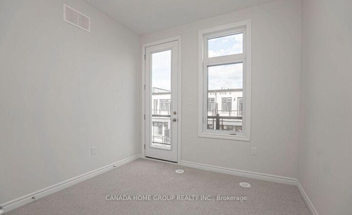 Property Photo: 3099 Meadowridge Drive ON L6H 7Z5