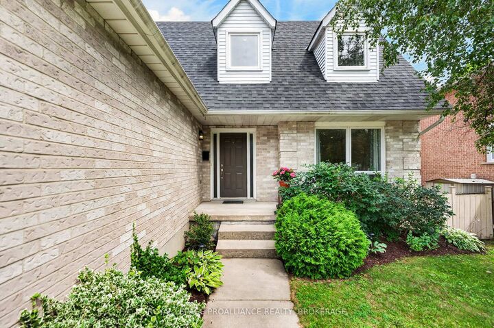 Property Photo: 1093 Bauder Crescent ON K7P 1M6