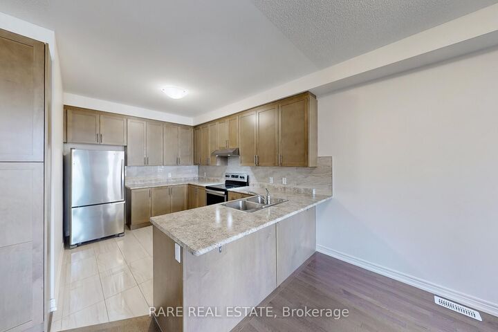 Photo de la propriété:  87 Fruitvale Circle  ON L7A 5C1 
