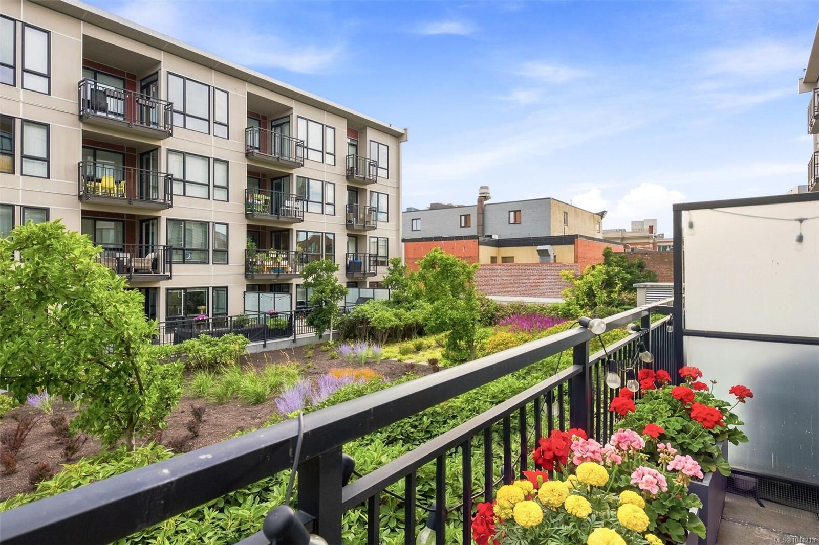 Property Photo: 517 Fisgard St #215 BC V8W 0C5