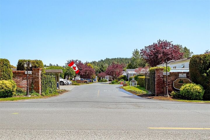 Property Photo: 7583 Central Saanich Rd #23 BC V8M 2B6