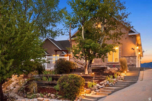 Property Photo: 99 S Benchview Dr UT 84074