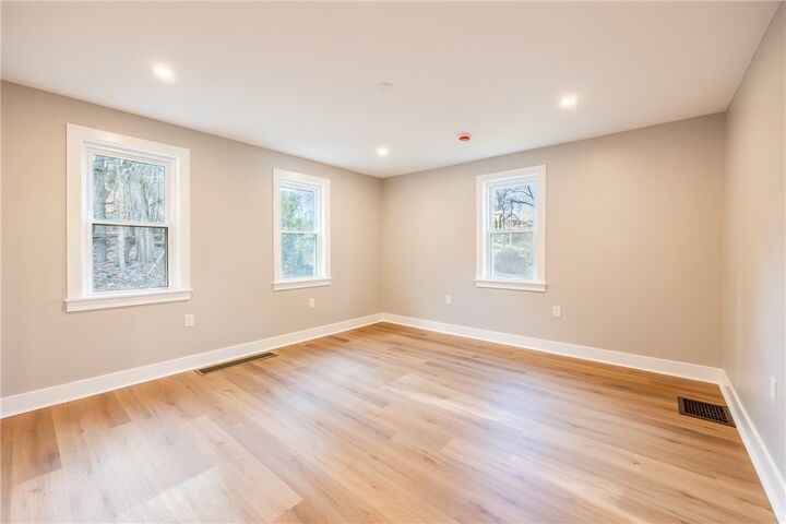 Property Photo: 5 N Park Rd 901 Chelsea Drive PA 15229