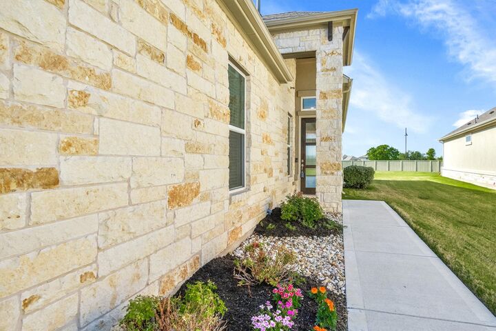Property Photo: 505 Faith Drive TX 78642