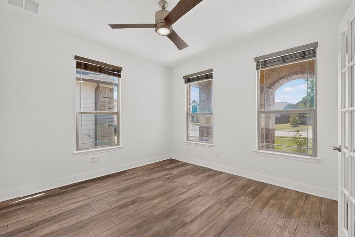 Property Photo:  230 Jarbridge Drive  TX 78640 