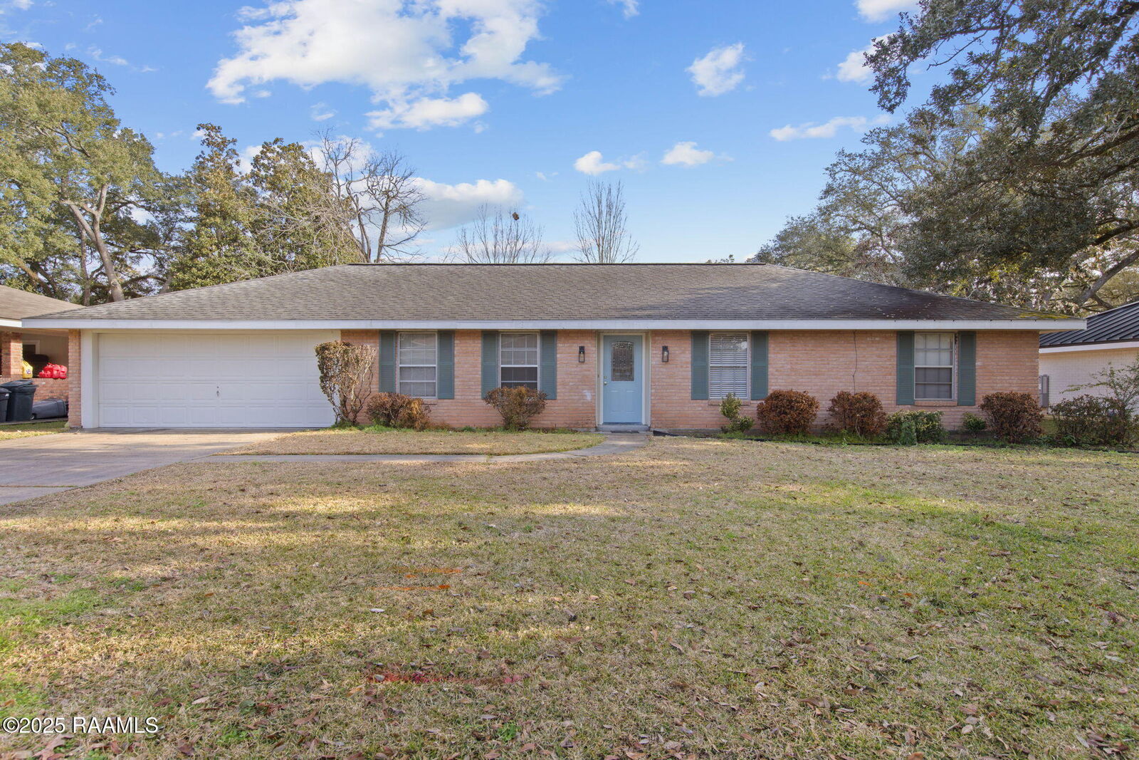 Property Photo: 421 Kim Drive LA 70503