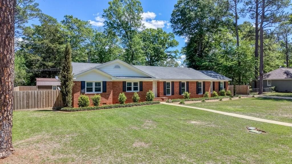 Property Photo:  610 Summit Drive  GA 31707 
