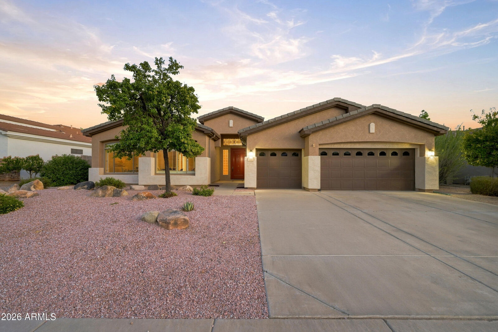 Property Photo: 481 E Vermont Drive AZ 85295