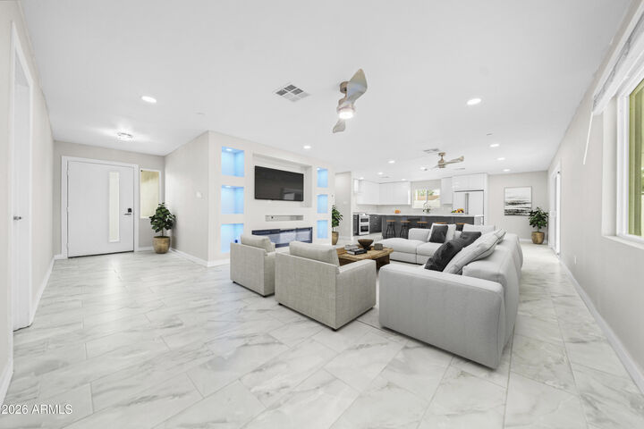 Property Photo:  8202 E Whitton Avenue  AZ 85251 