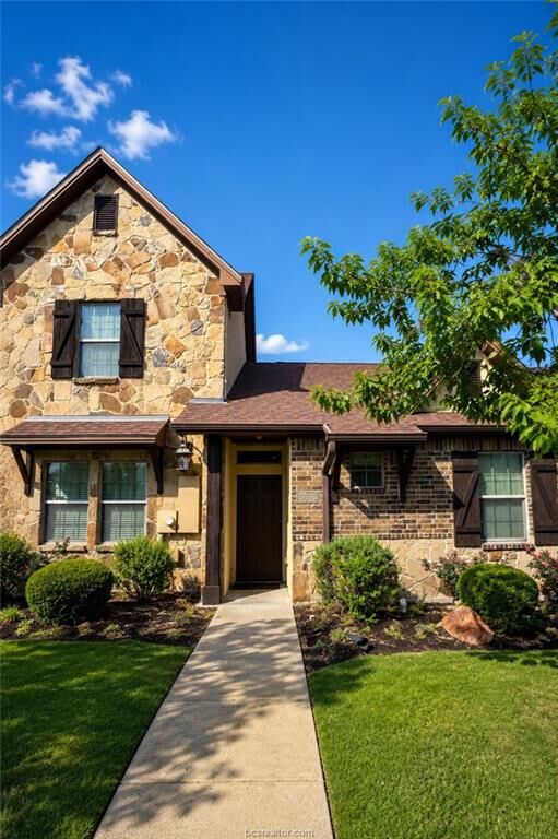 Property Photo:  3309 Airborne Avenue  TX 77845 