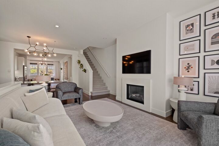 Property Photo: 3439 Roxton Avenue 1 BC V3B 3H7