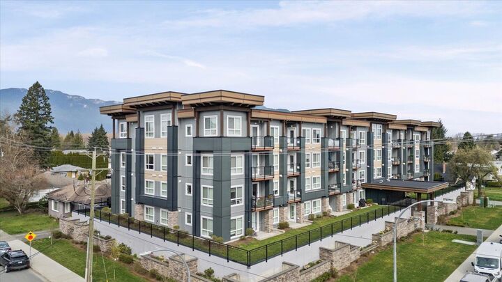 Property Photo: 9450 Robson Street 112 BC V2P 0L7
