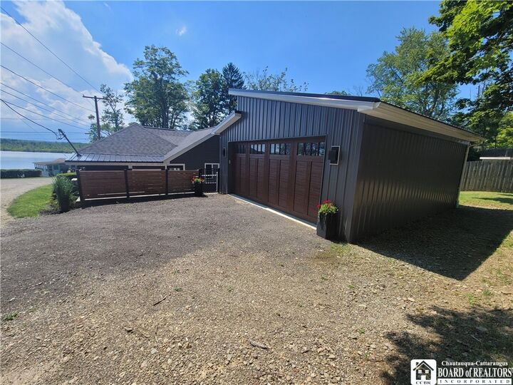 Property Photo:  8118 Bear Lake Road  NY 14063 