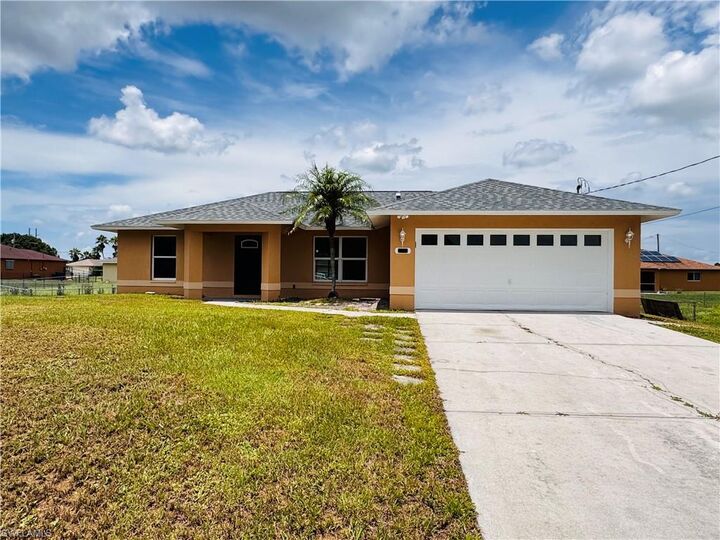 Property Photo:  718 Rue Labeau Cir  FL 33913 