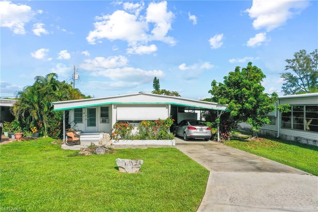 Property Photo: 26167 Cabana Rd FL 34135