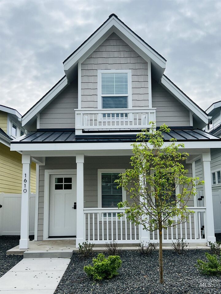 Property Photo:  1610 S Michigan 100  ID 83706 