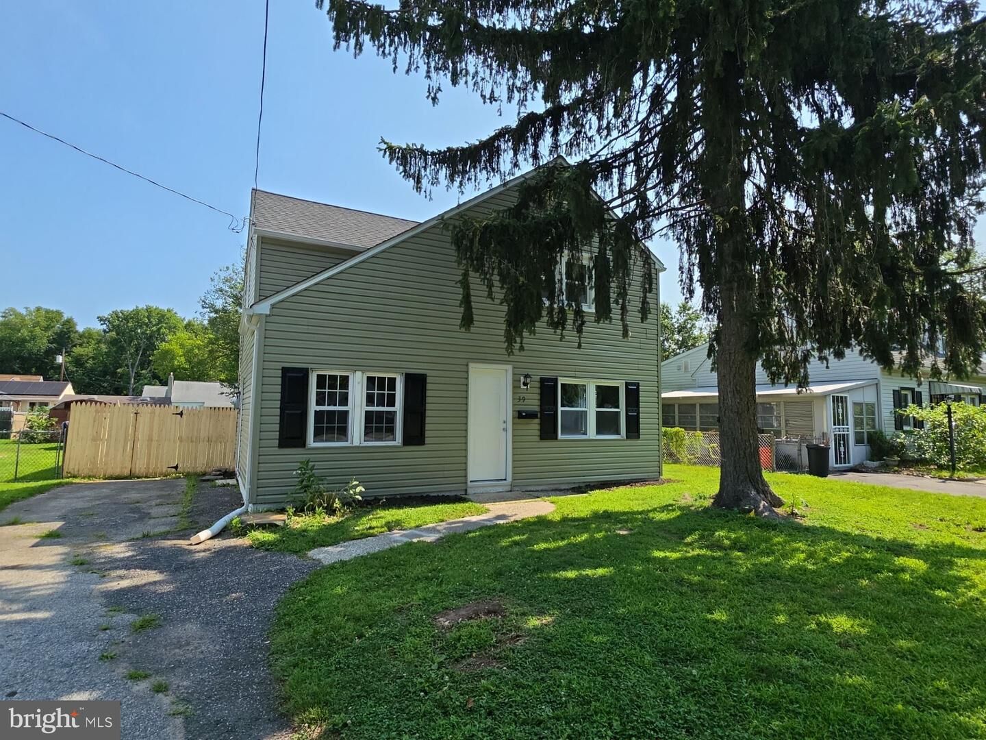 Property Photo: 39 Maplewood Avenue NJ 08069