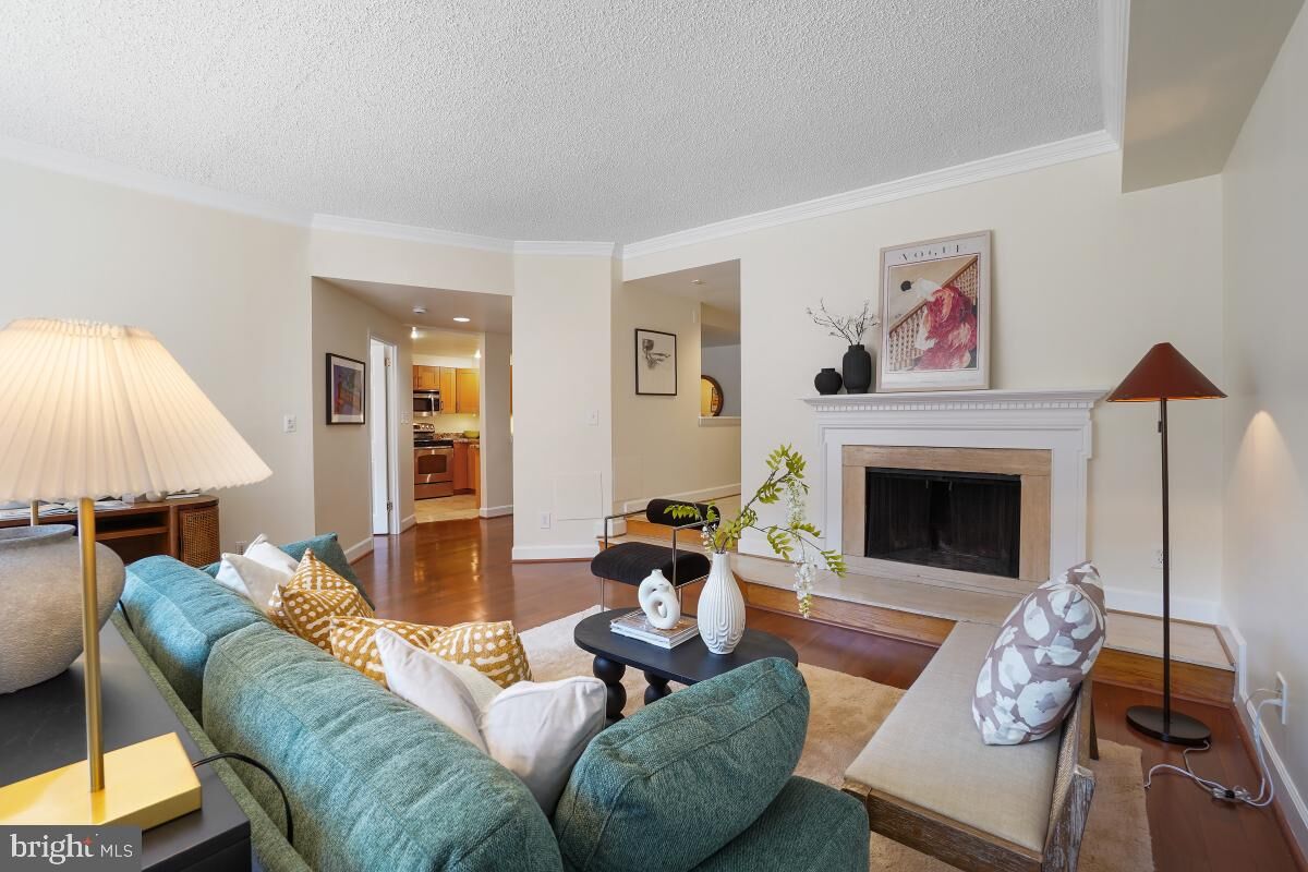 Property Photo: 1080 Wisconsin Avenue NW 1004 DC 20007