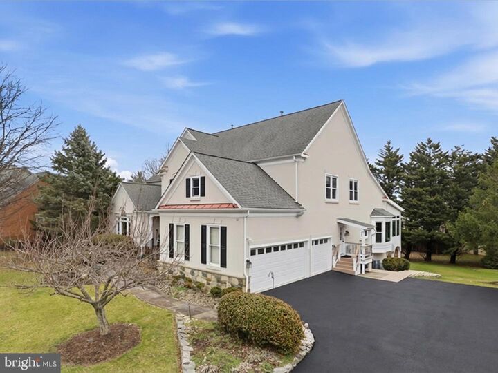 Property Photo:  1465 Mayhurst Boulevard  VA 22102 