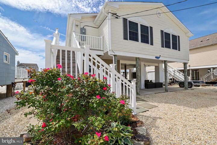 Property Photo:  345 Kingfisher Road  NJ 08087 