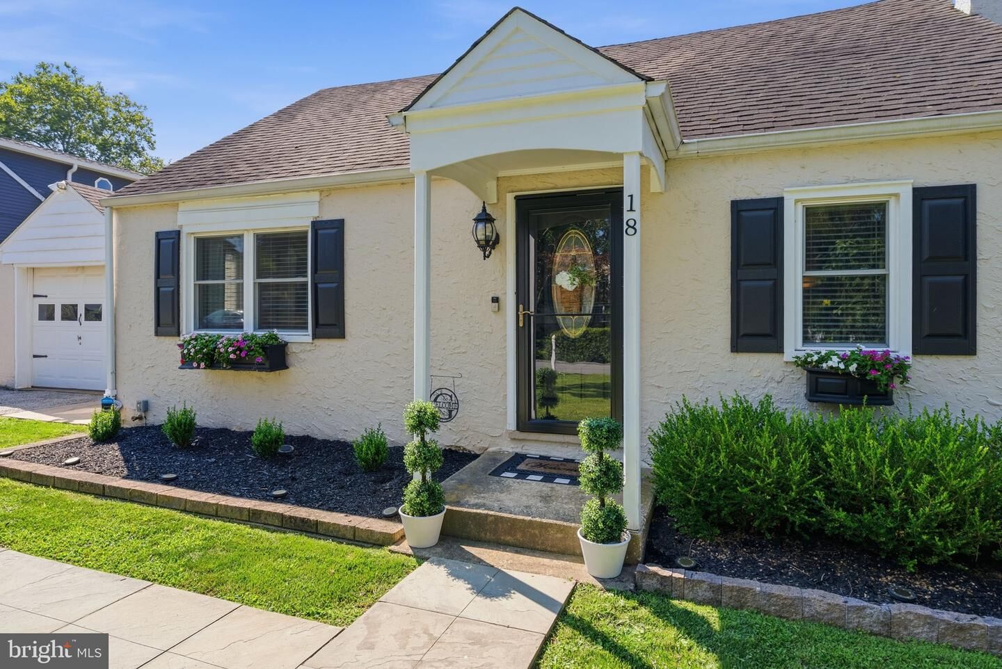 Property Photo: 18 Buttonwood Avenue PA 19355
