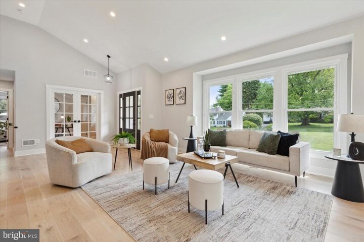 Property Photo:  104 Furlong Avenue  PA 19073 