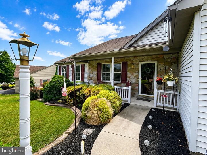 Property Photo: 68 Springhouse Drive PA 17067