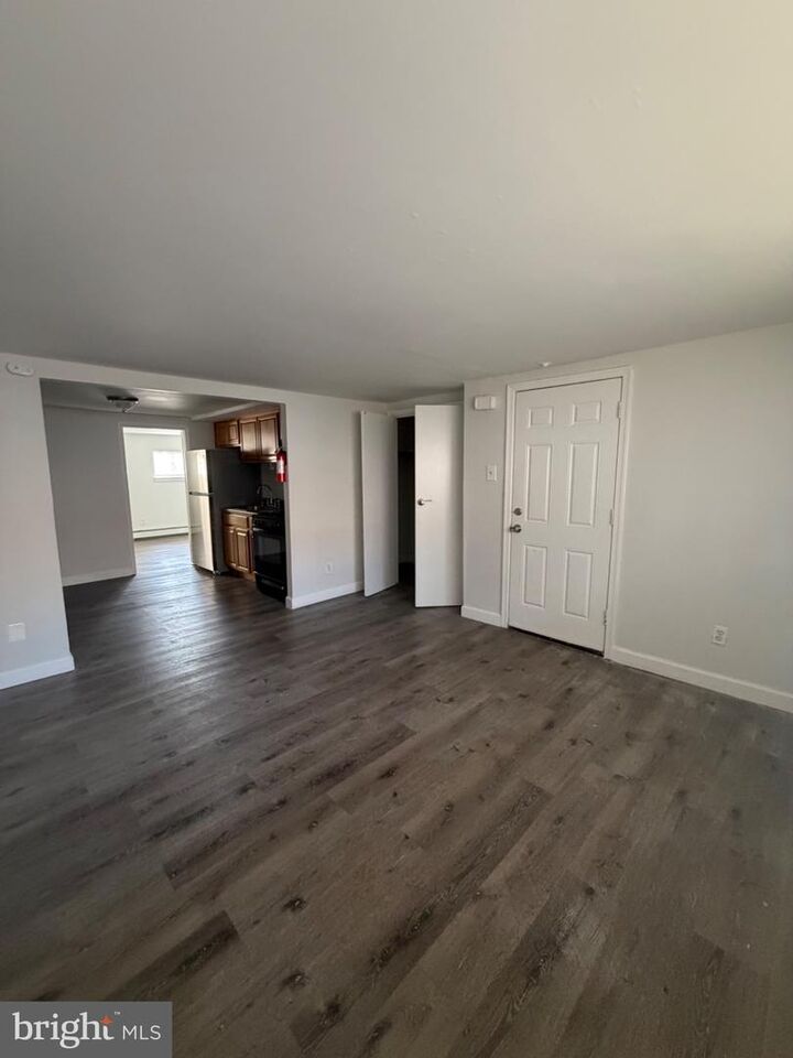 Property Photo:  6016 N Warnock Street E  PA 19141 