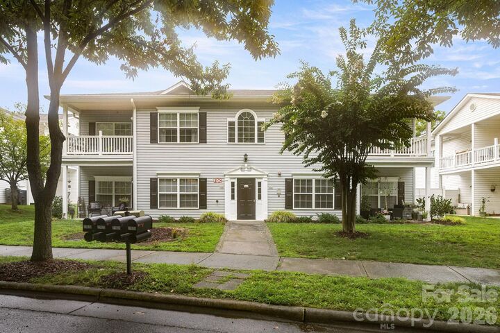 Property Photo: 21622 Aftonshire Drive NC 28031