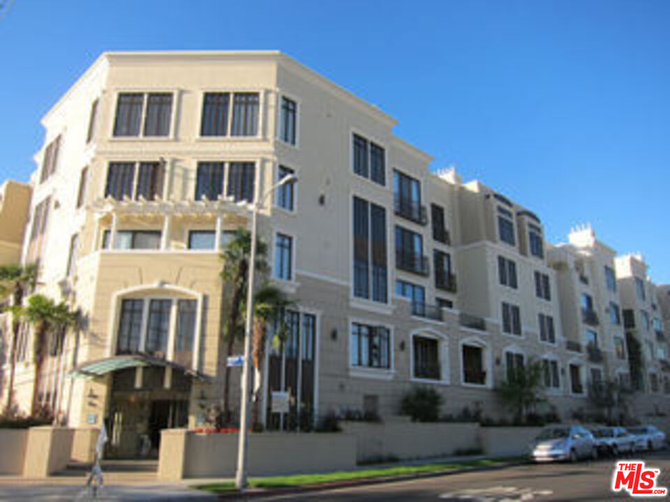 Property Photo:  11847 Gorham Ave, Unit 308  CA 90049 