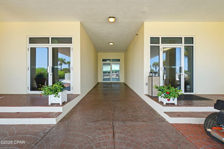 Property Photo: 4421 Thomas Drive 101 FL 32408