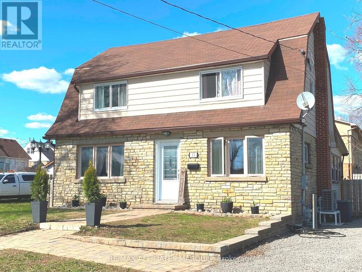 Property Photo: 33 South Mary Street ON K7A 3R2