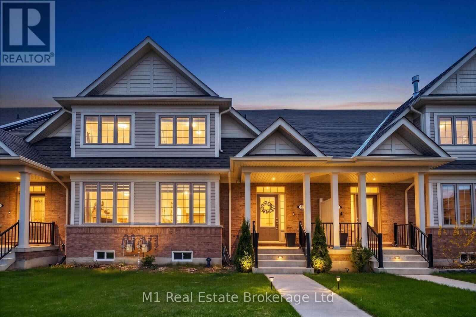 Property Photo:  65 Elliot Avenue East 3  ON N1M 0H6 
