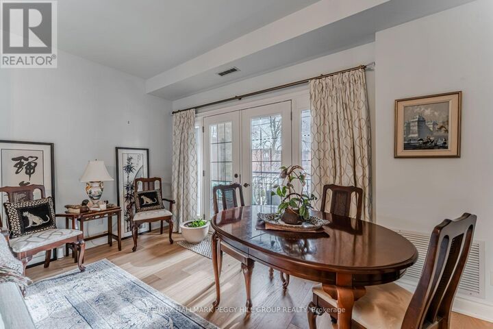 Property Photo:  200 Collier Street 104  ON L4M 1H7 