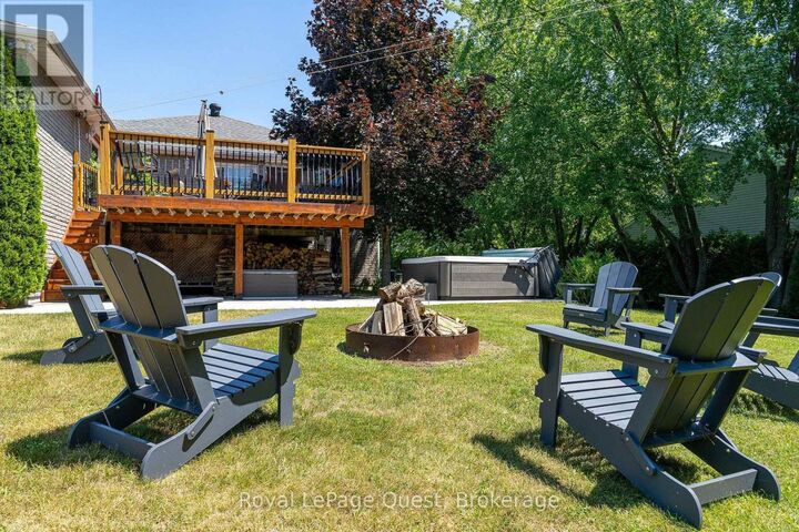Property Photo: 20 Rue Eric ON L9M 0H1