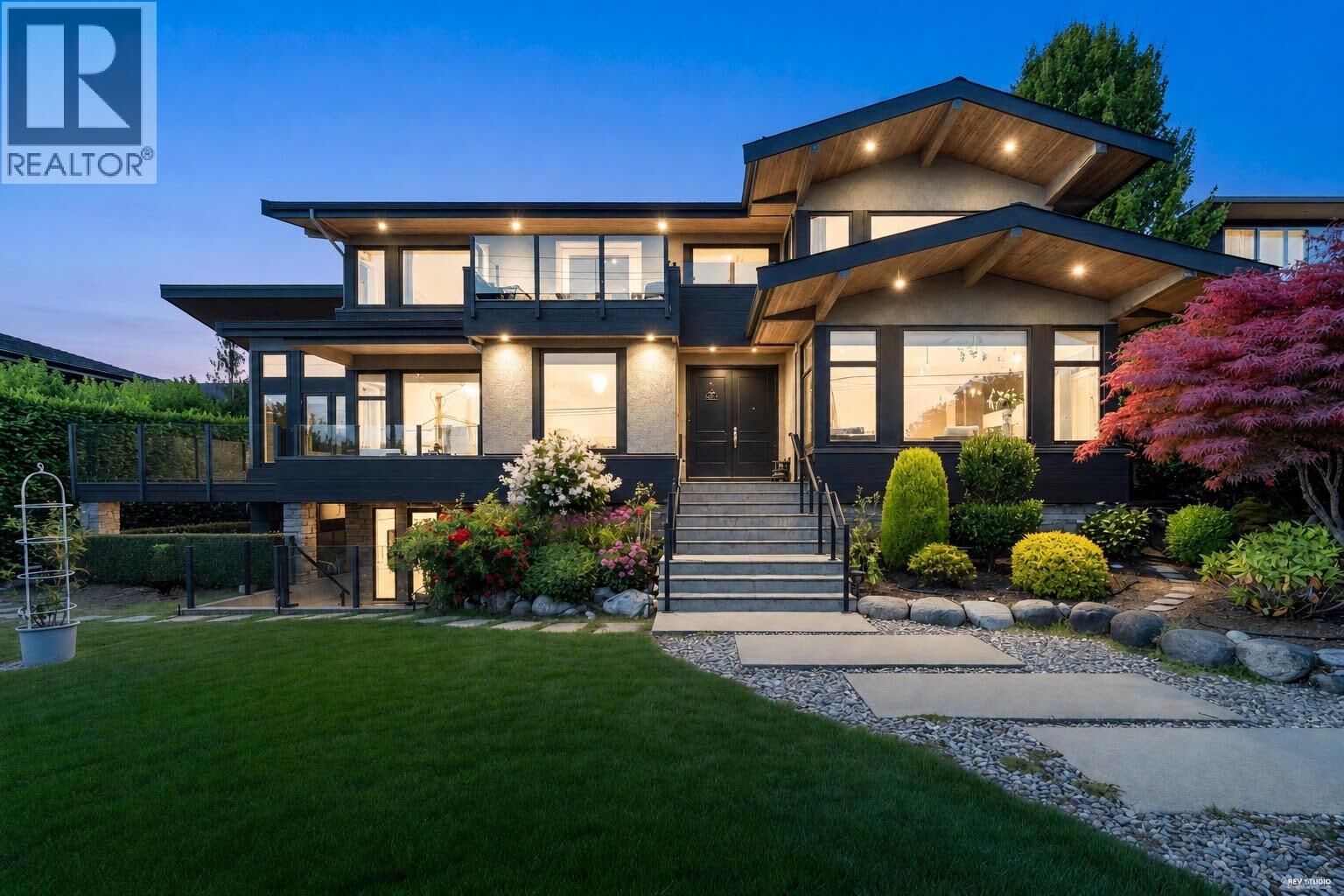 Property Photo: 1139 Esquimalt Avenue BC V7T 1K2