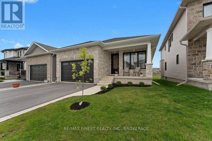 Property Photo: 2772 Delmar Street ON K7P 0H9