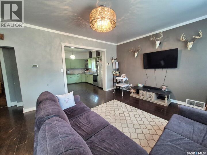 Property Photo:  729 Bertrand Avenue  SK S0C 2G0 