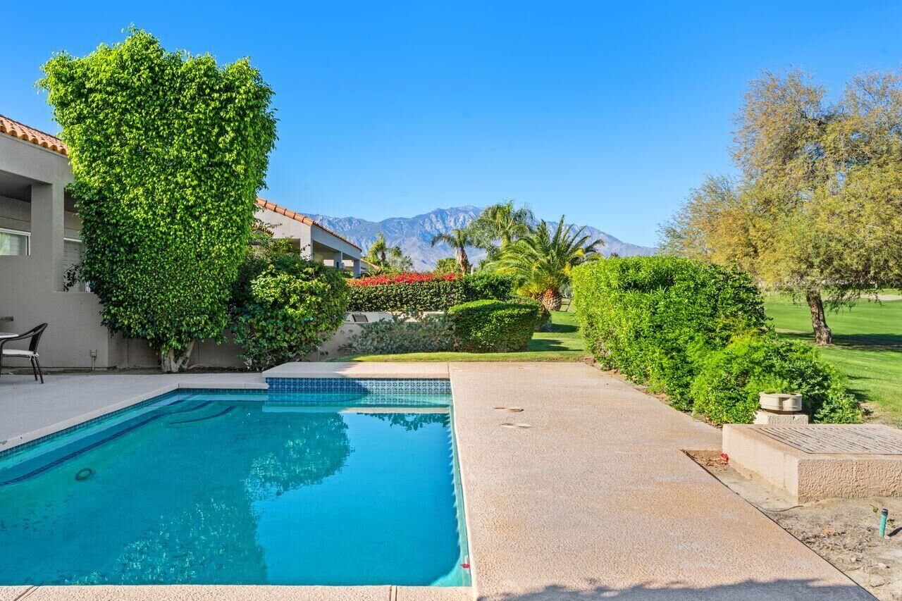 Property Photo: 6 Pebble Beach Drive CA 92270