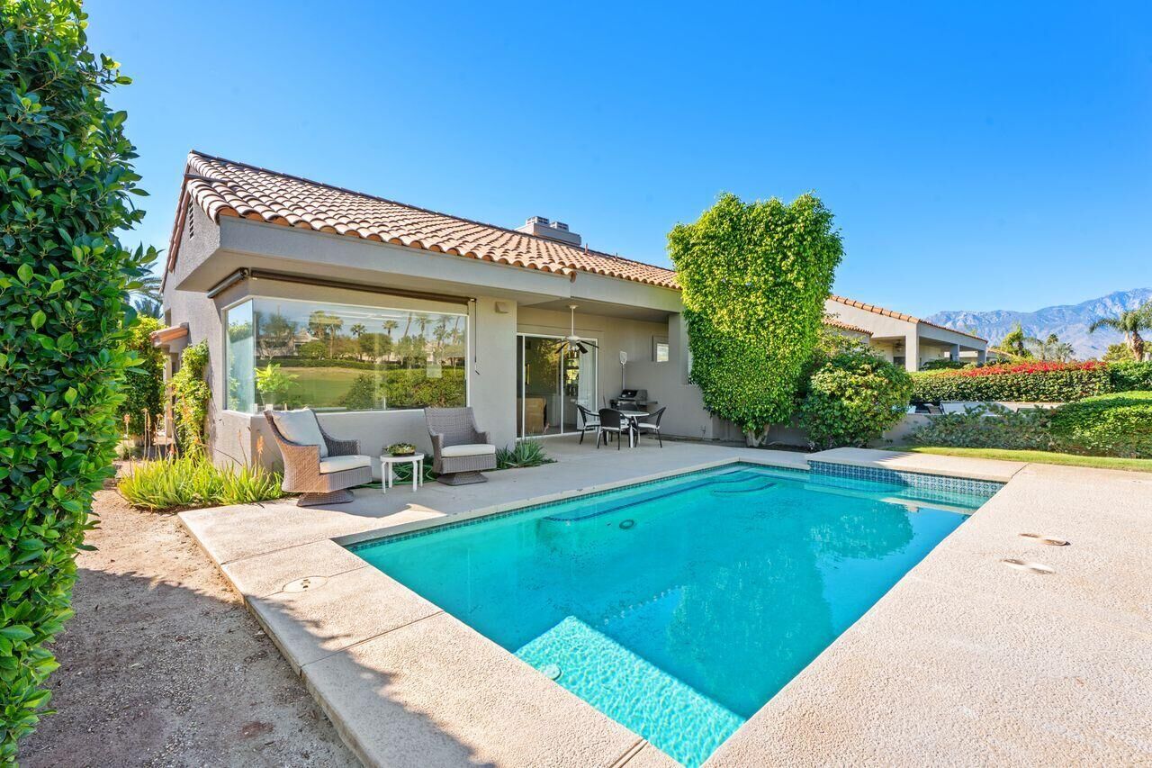 Property Photo: 6 Pebble Beach Drive CA 92270
