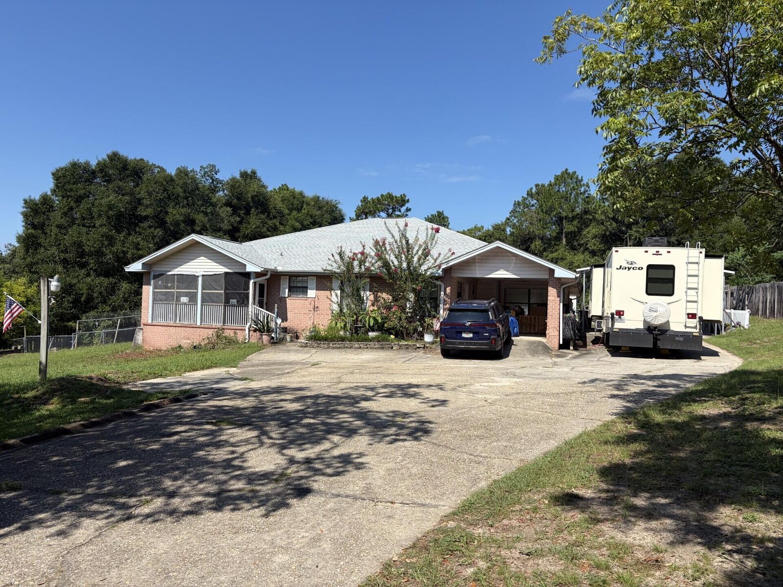 Property Photo: 105 Navajo Trace FL 32536
