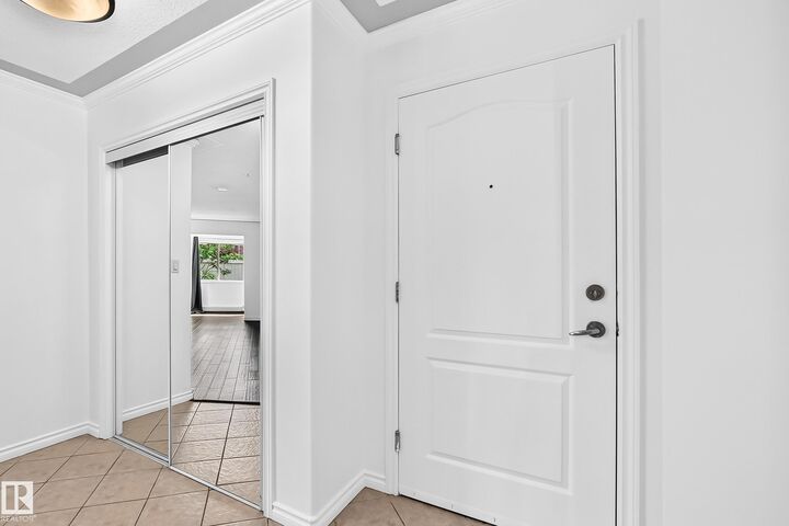 Property Photo: 9938 104 Street NW 105 AB T5K 2X7