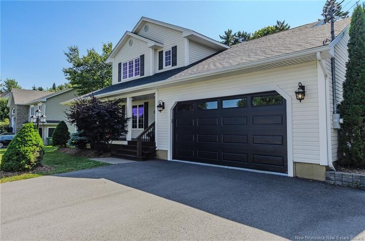 Property Photo:  76 Hazelton Drive  NB E2E 6B5 
