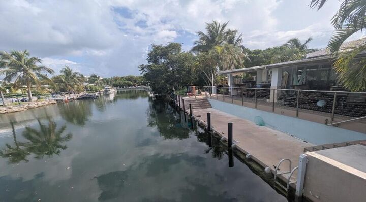 Property Photo: 142 Sawyer Drive FL 33042
