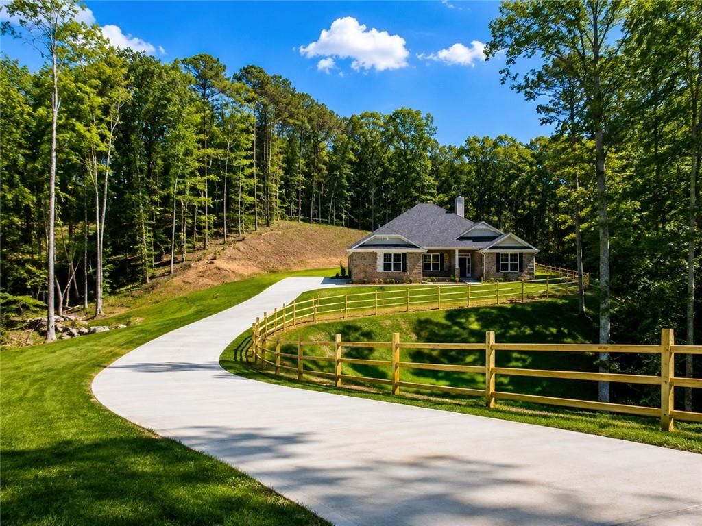 Property Photo: 5372 Tuscany Drive GA 30135