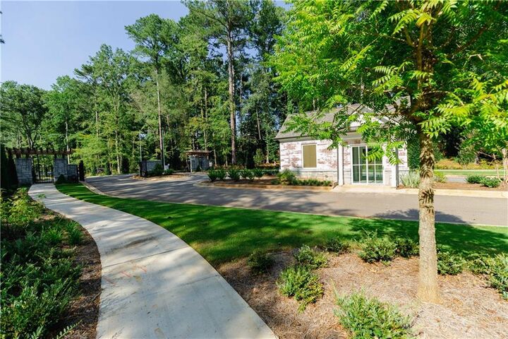 Property Photo: 5683 Broad River View 440 GA 30092