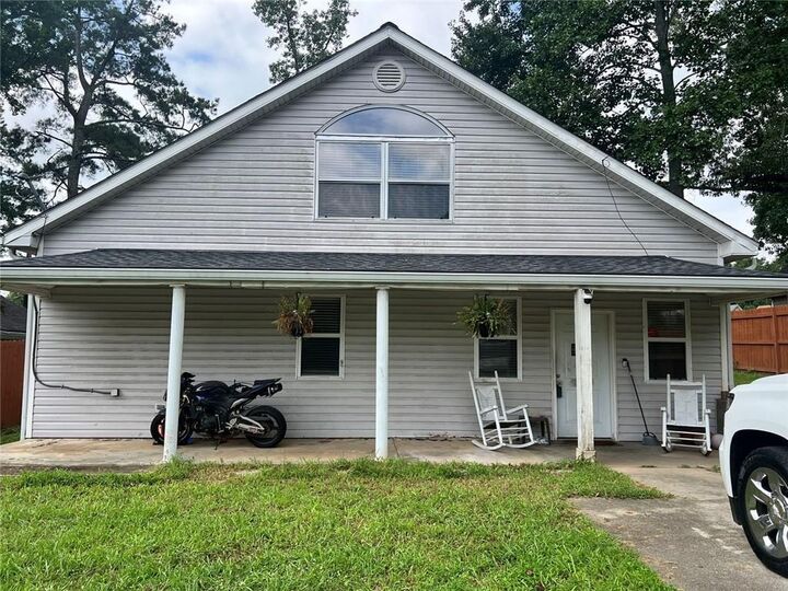 Property Photo:  4004 Campbellton Road SW  GA 30331 