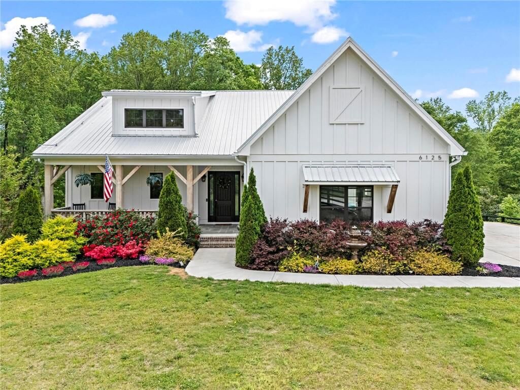 Property Photo: 6125 Union Hill Road GA 30115